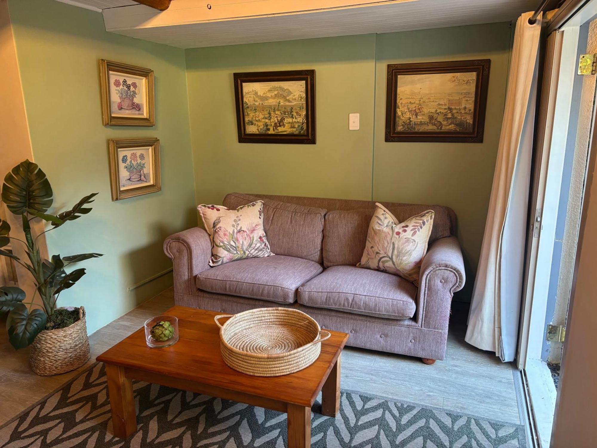 סטלנבוש In The Vine Country Manor Guesthouse מראה חיצוני תמונה